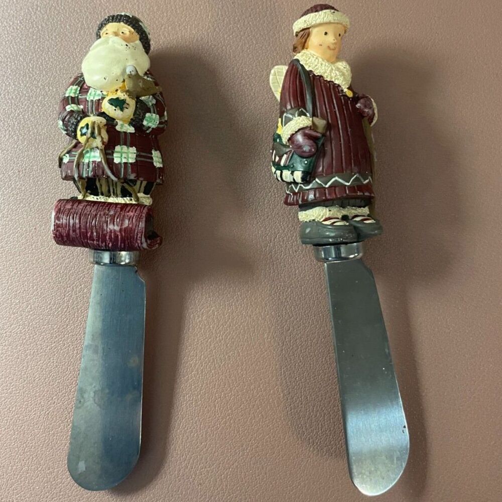 Boston Warehouse Christmas-themed spreaders